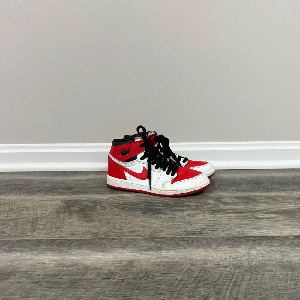 Nike‎ Jordan 1 Retro Heritage Sneakers